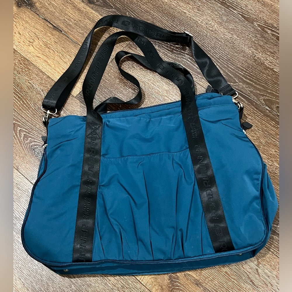 Road runner travel teal Bag